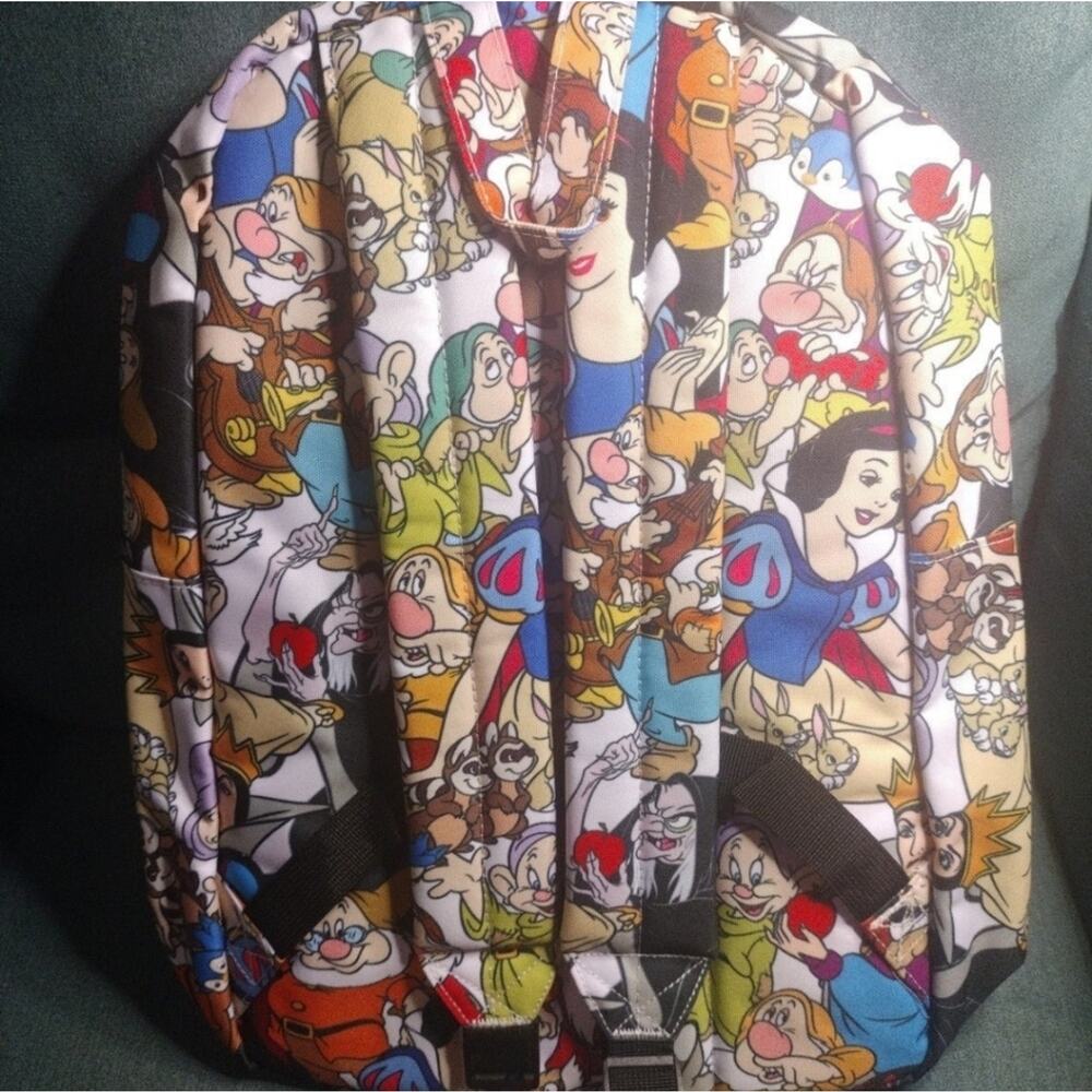NWT Loungefly Disney Snow White Backpack • 2017 Heart Logo • Rare Pre‑Funko - Picture 10 of 15